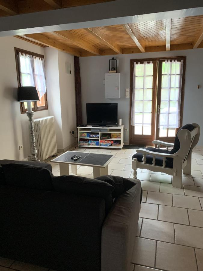 Bergerie Renovee Au Coeur Des Pyrenees Villa Campan Exterior photo