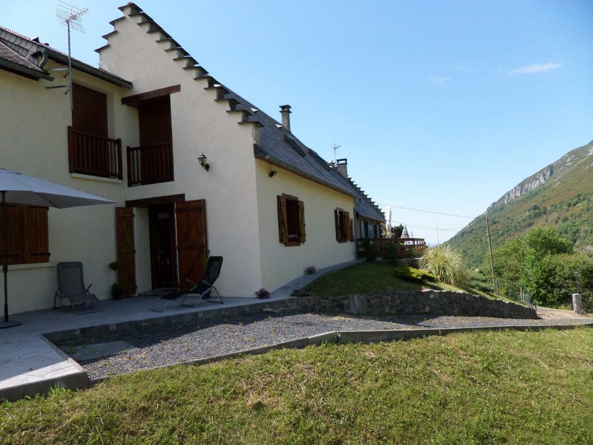 Bergerie Renovee Au Coeur Des Pyrenees Villa Campan Exterior photo